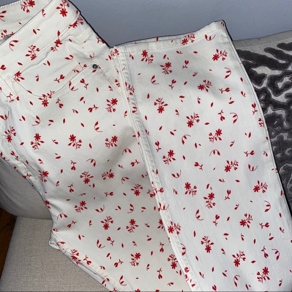 Flower pants - Picture 3 of 8